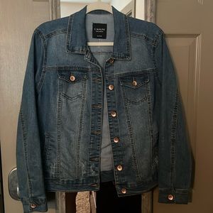 Women’s jean jacket
